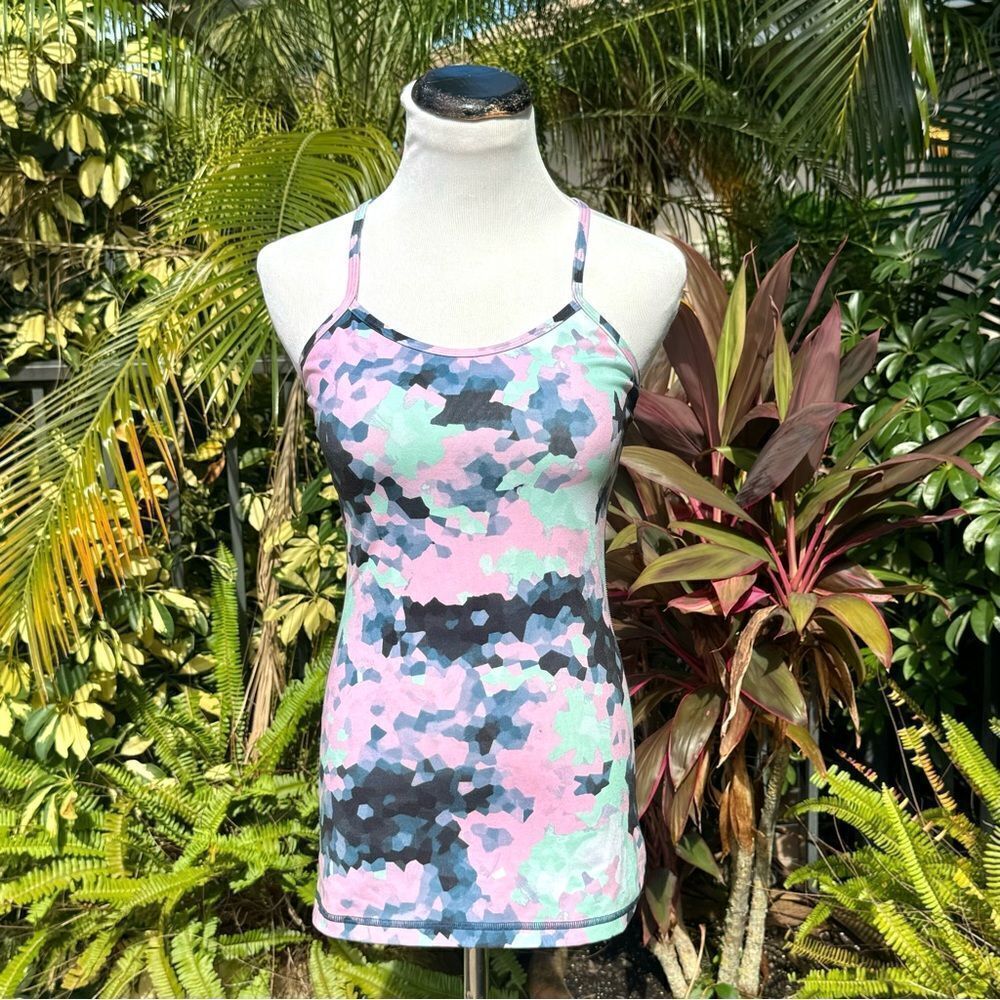 Lululemon Power Y Tank (Clouded DreamsโMulti) - Picture 4 of 8